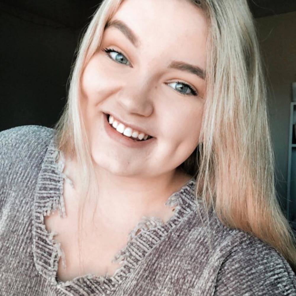 Meet your Posher, Carly